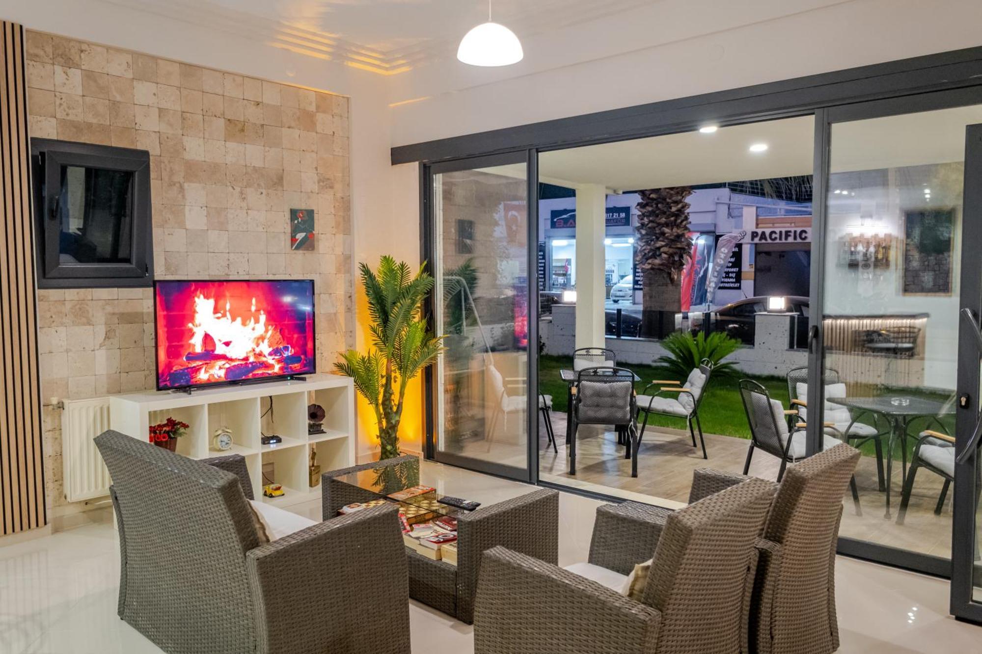 Bayram Hotel 3*